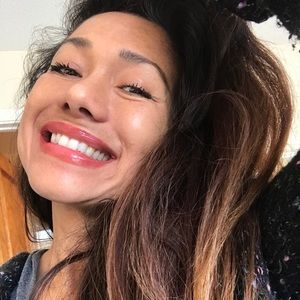 Meet your Posher, Lyndia